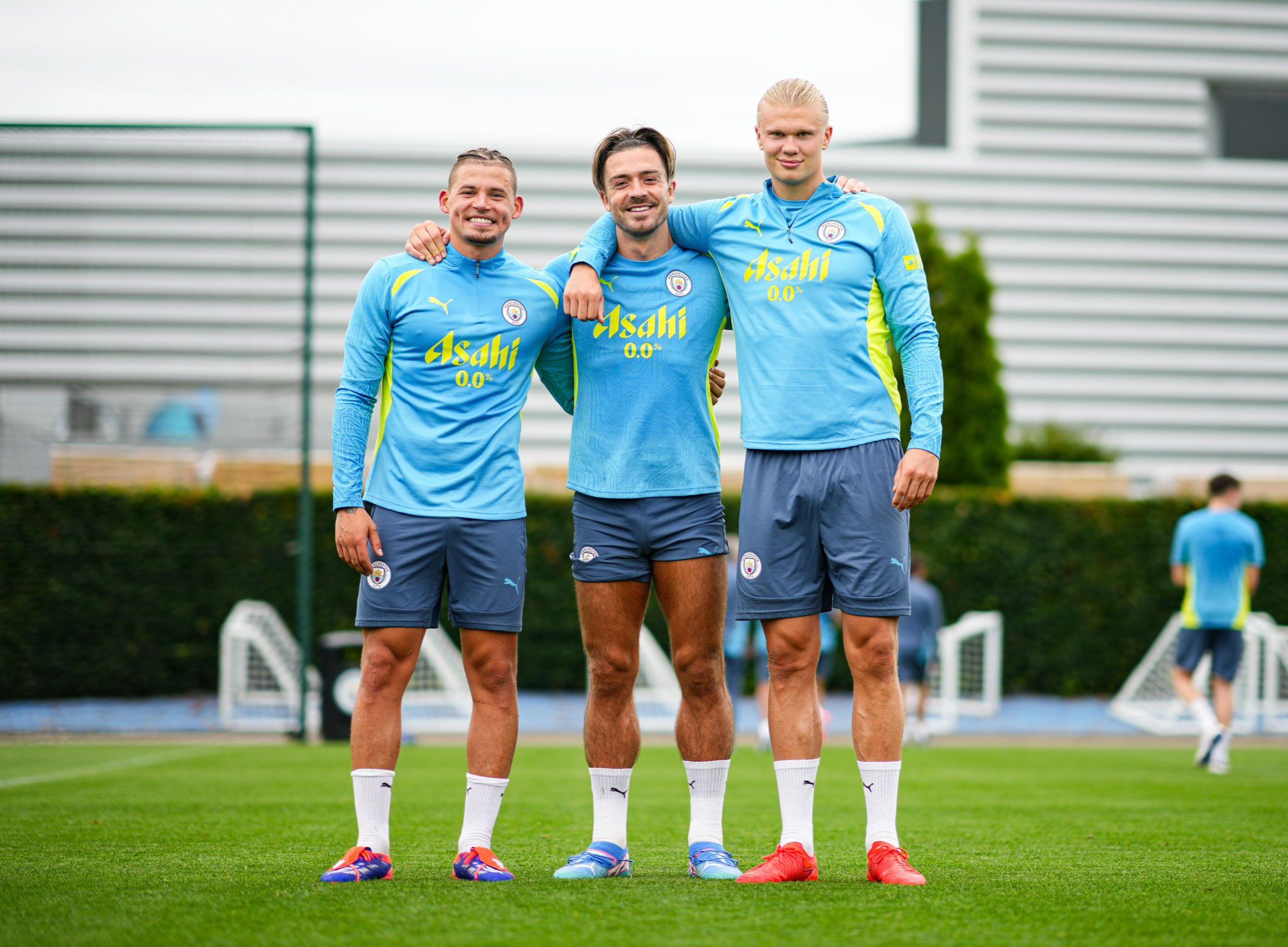 偷半日闲!哈兰德的夏天:和女朋友一起度假 和朋友一起游艇