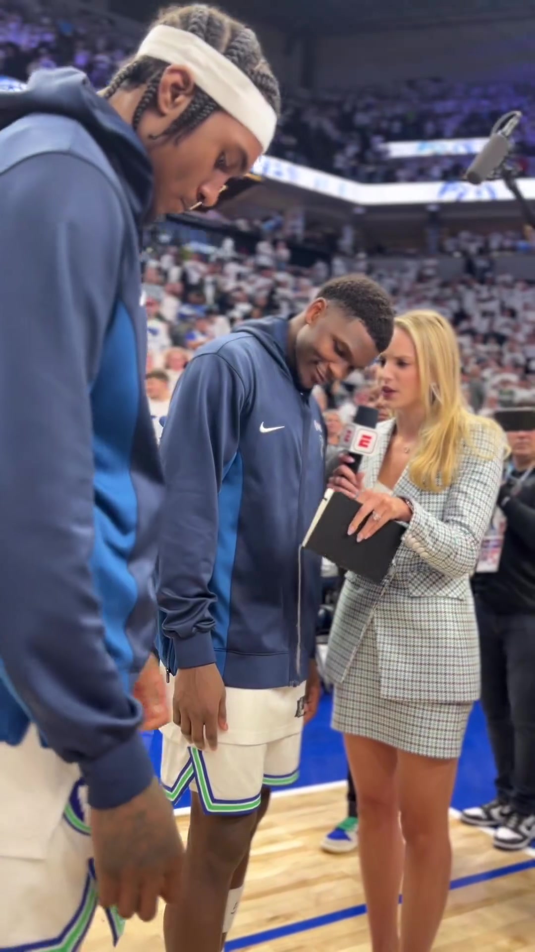 专访布朗尼选美主持人:前排球女神选美大赛冠军