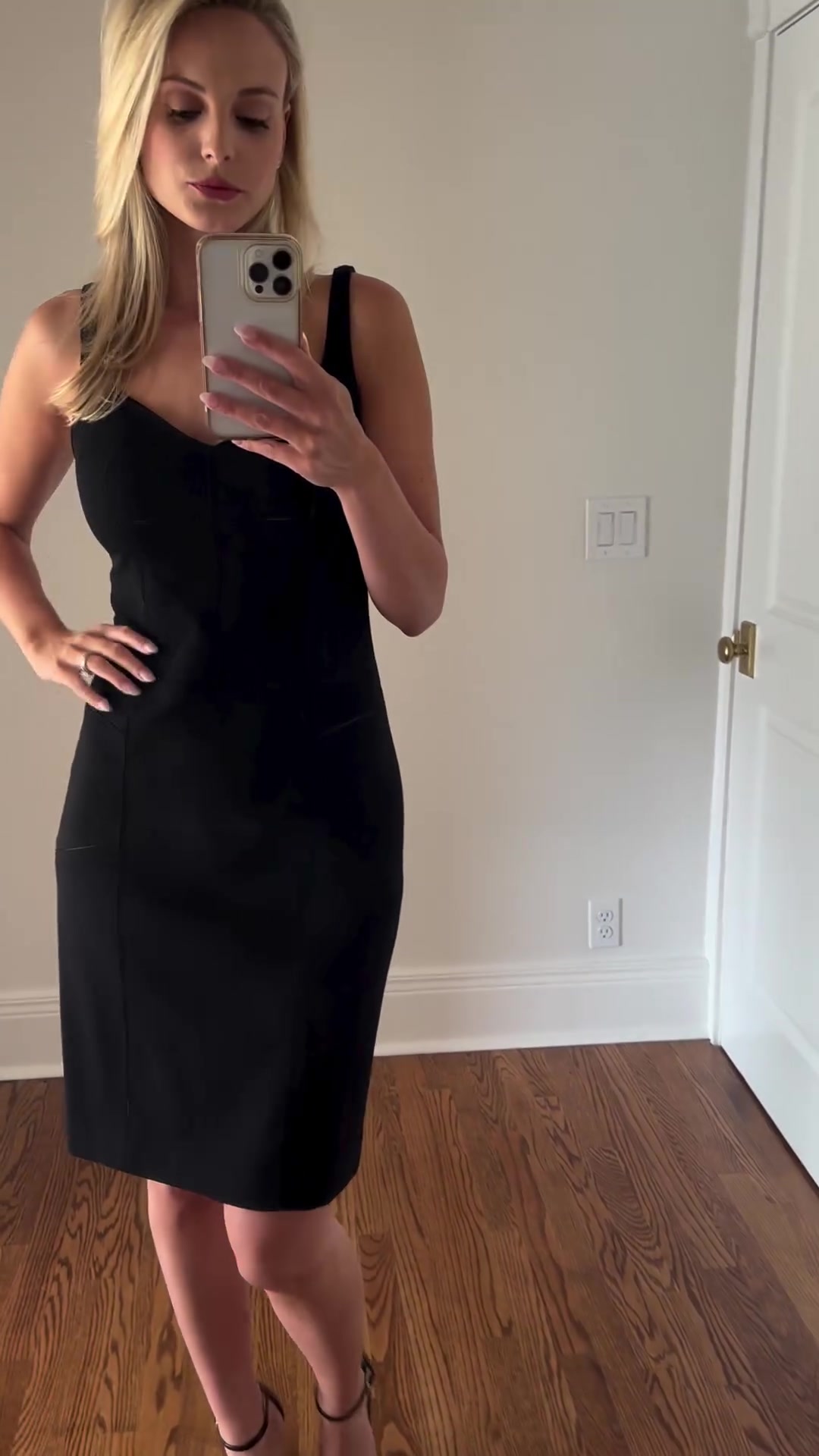 专访布朗尼选美主持人:前排球女神选美大赛冠军