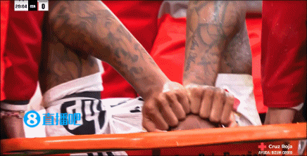 与你同在!皇马球员穿特制T恤力挺米利唐,后者因十字韧撕裂报销