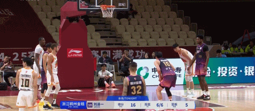 👀你没看错！浙江三节战罢已经狂轰124分，领先吉林39分